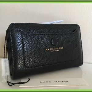 Marc Jacobs NWT Empire City Compact Wallet